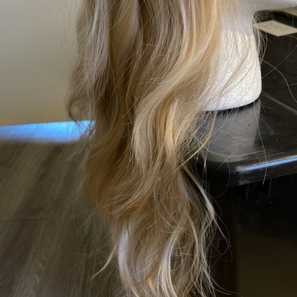 Rooted Wavy Mixed Blonde Synthetic Wig with Bangs - New #C - Picture 10 of 16